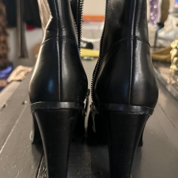 Saint Laurent YSL Black Bootie Boot 39 / 8 Great Condition - Picture 9 of 16